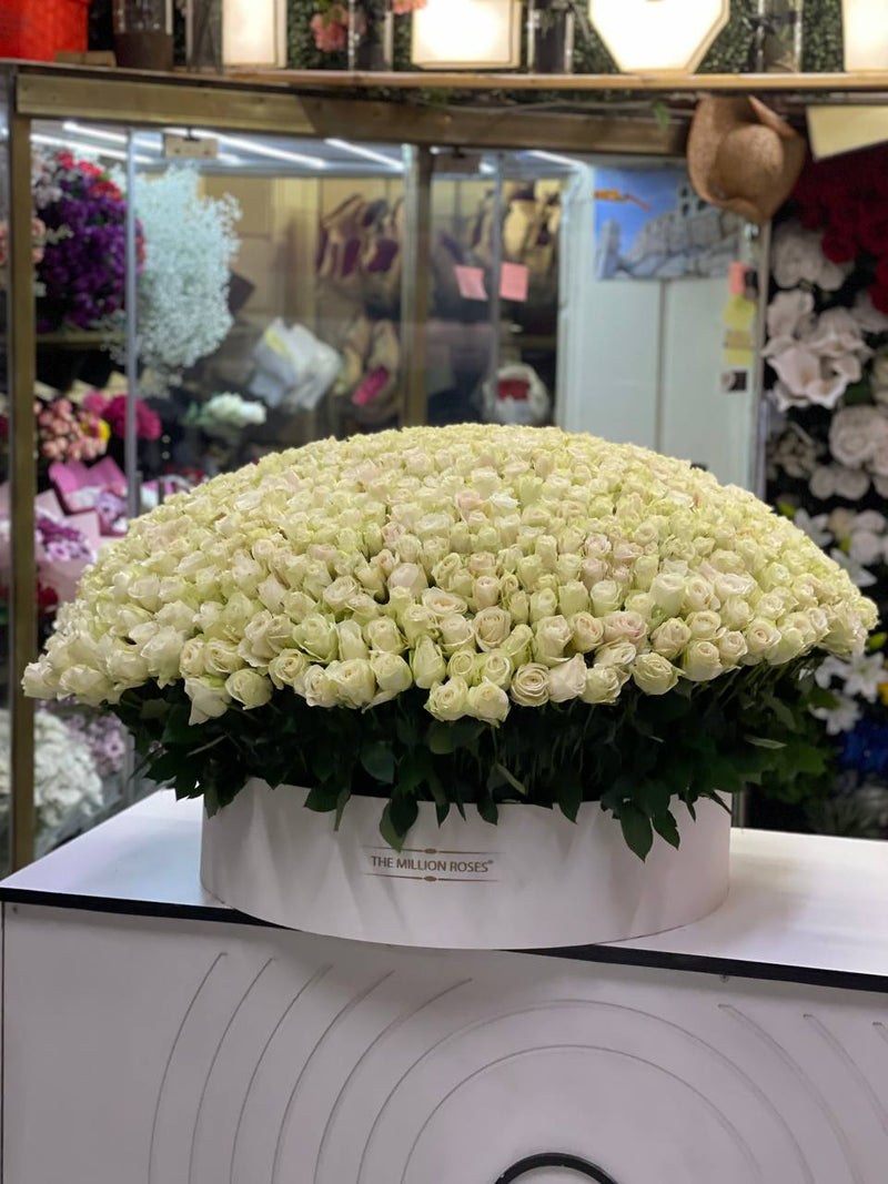 Grand Ivory Rose Arrangement — statement rose design